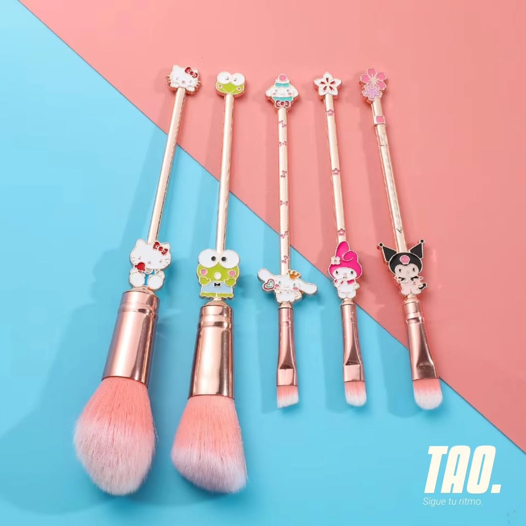 Set de brochas SANRIO 💋💄